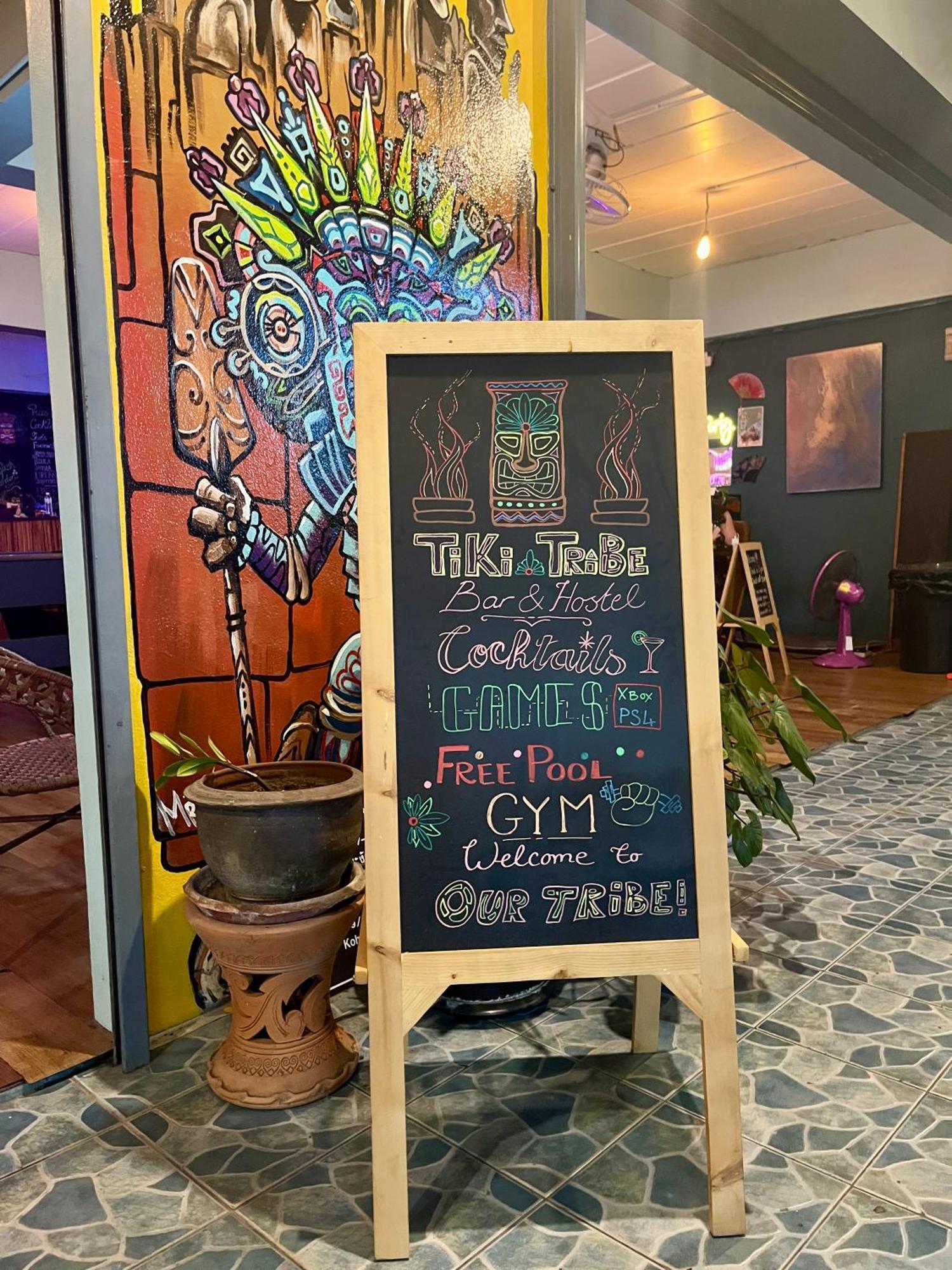 Tiki Tribe Bar & Hostel Ко Тао Екстериор снимка