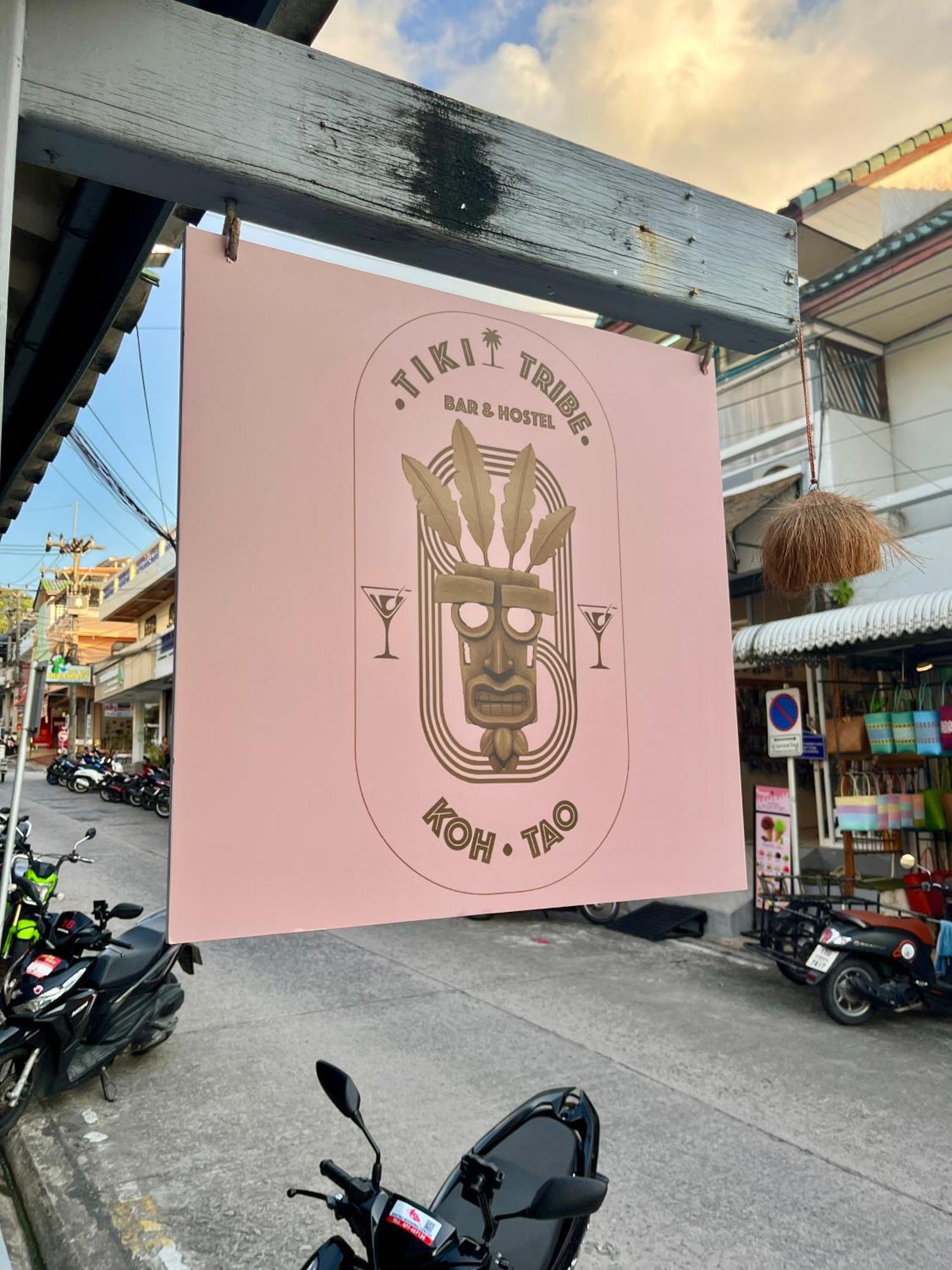 Tiki Tribe Bar & Hostel Ко Тао Екстериор снимка