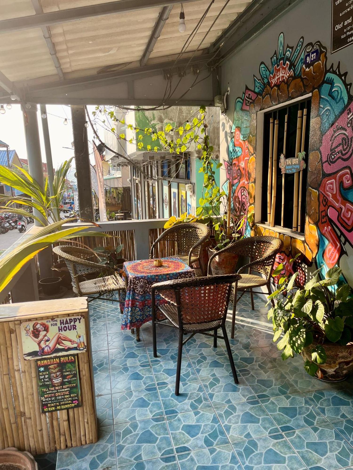 Tiki Tribe Bar & Hostel Ко Тао Екстериор снимка